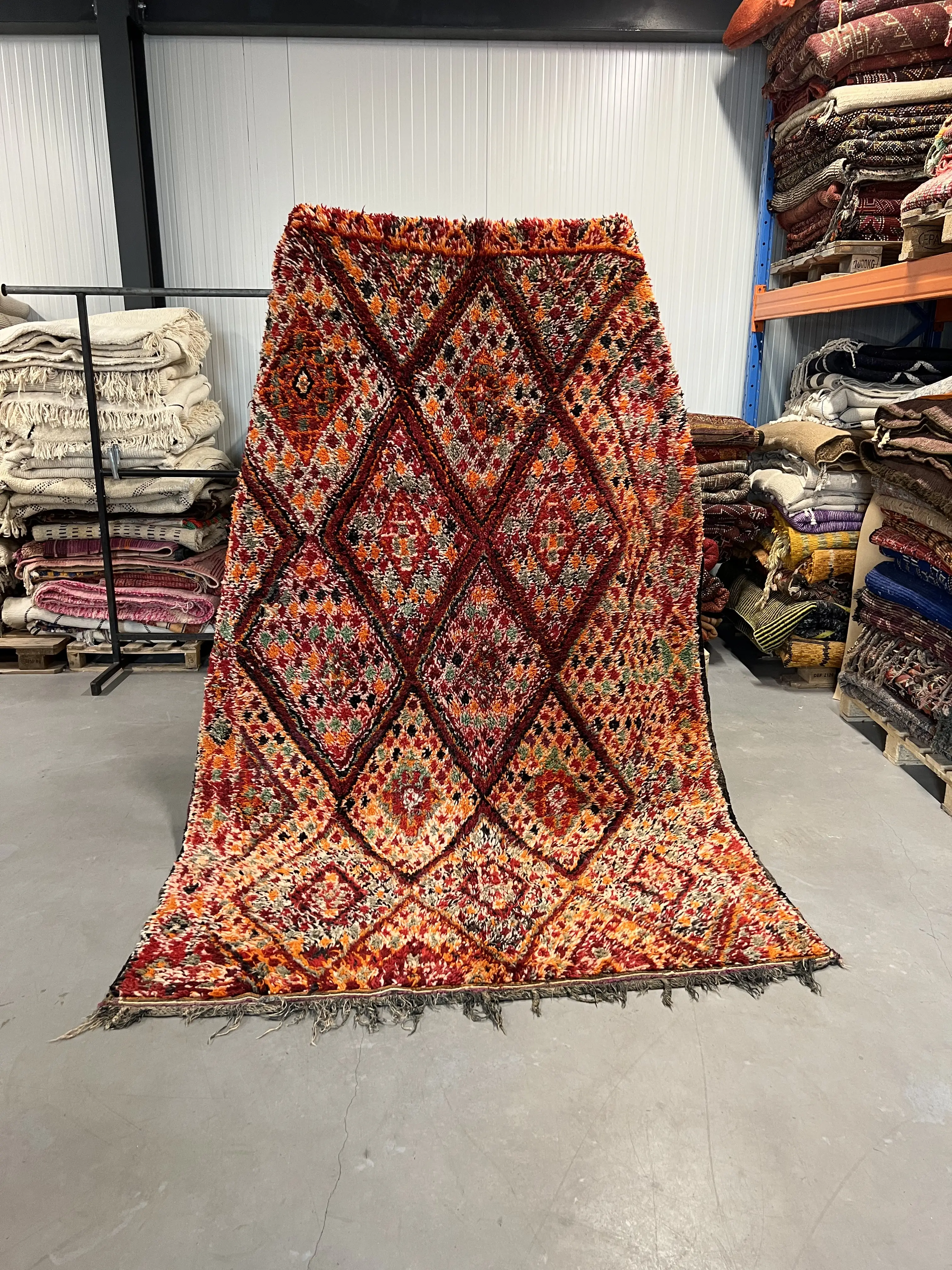 Beni Mguild Rug 270 x 177 - Moroccan Beni Ouarain rug