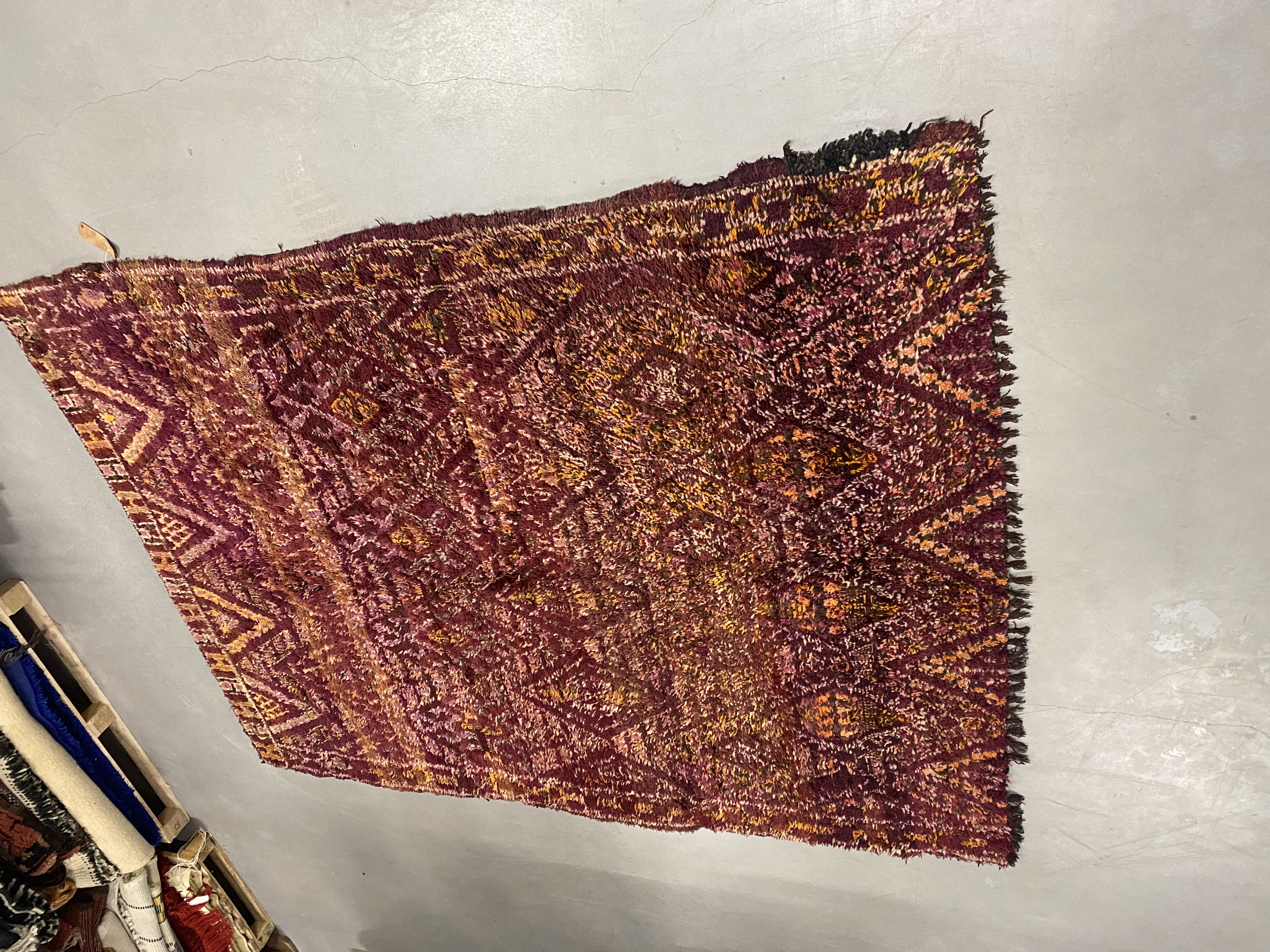 Beni Mguild Rug 244 x 180 - Moroccan Beni Ouarain rug