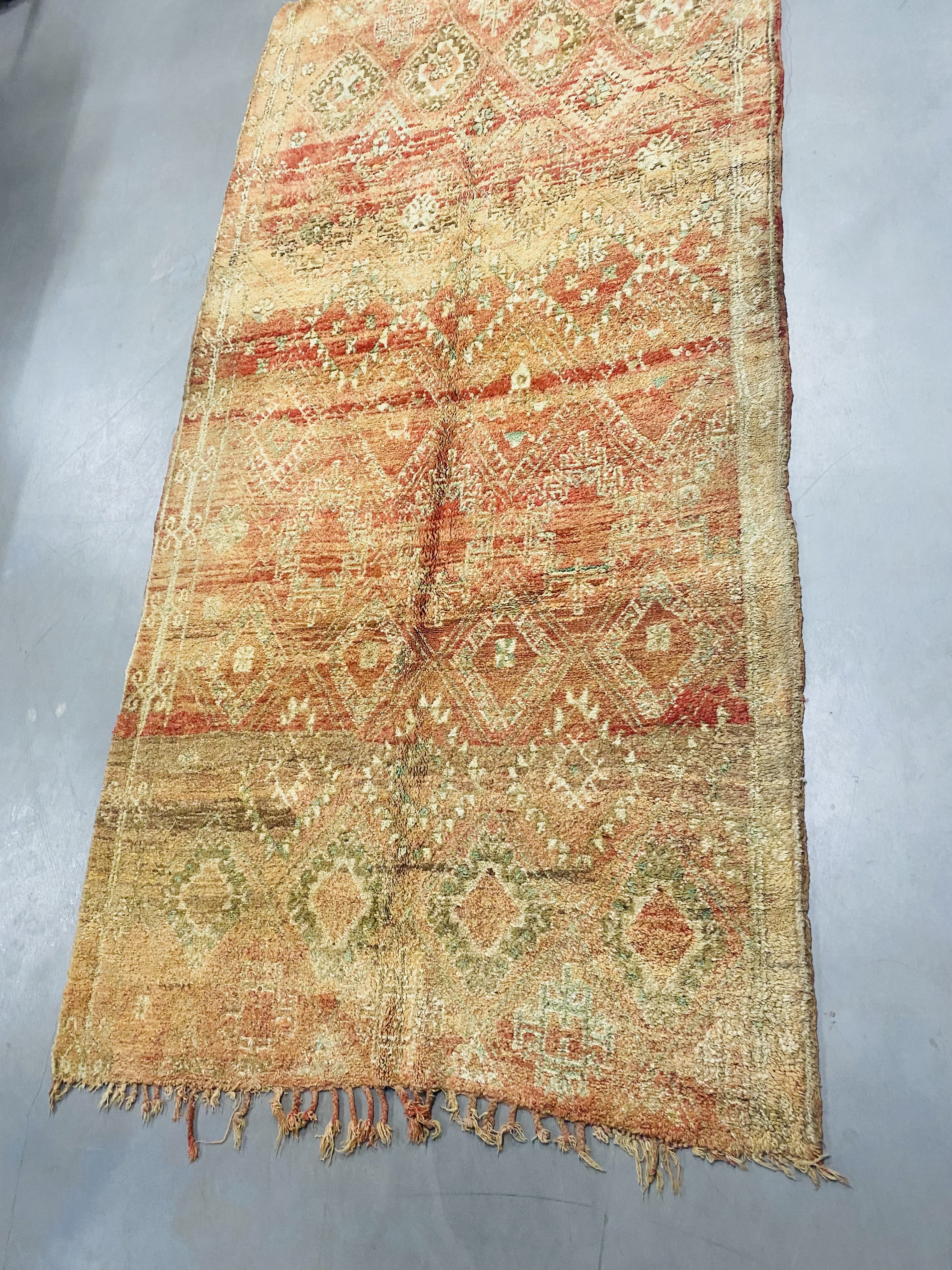 Ait Serhrouchen Rug 342 x 171 - Moroccan Beni Ouarain rug
