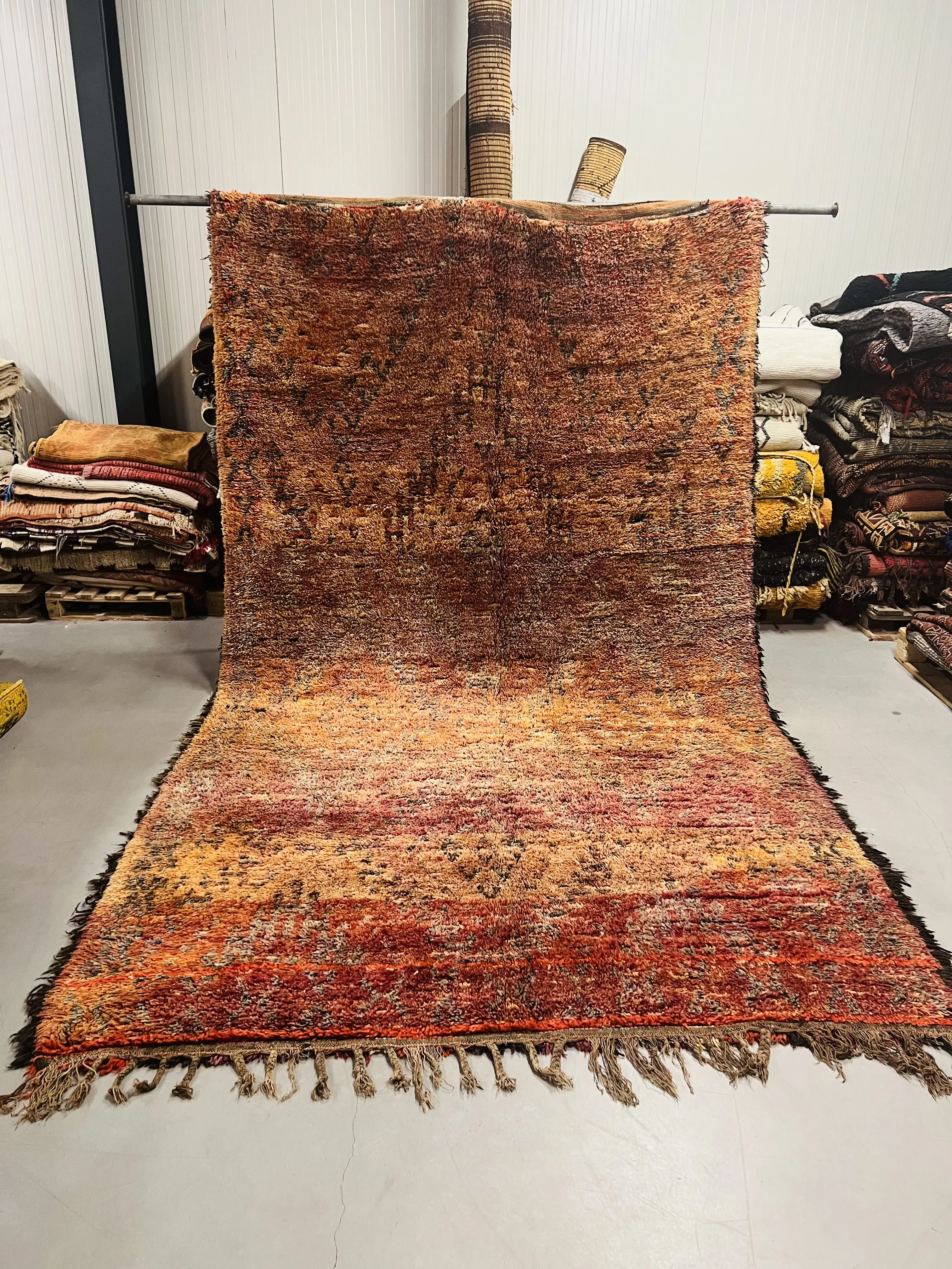 Beni Mguild Rug 347 x 203 - Moroccan Beni Ouarain rug