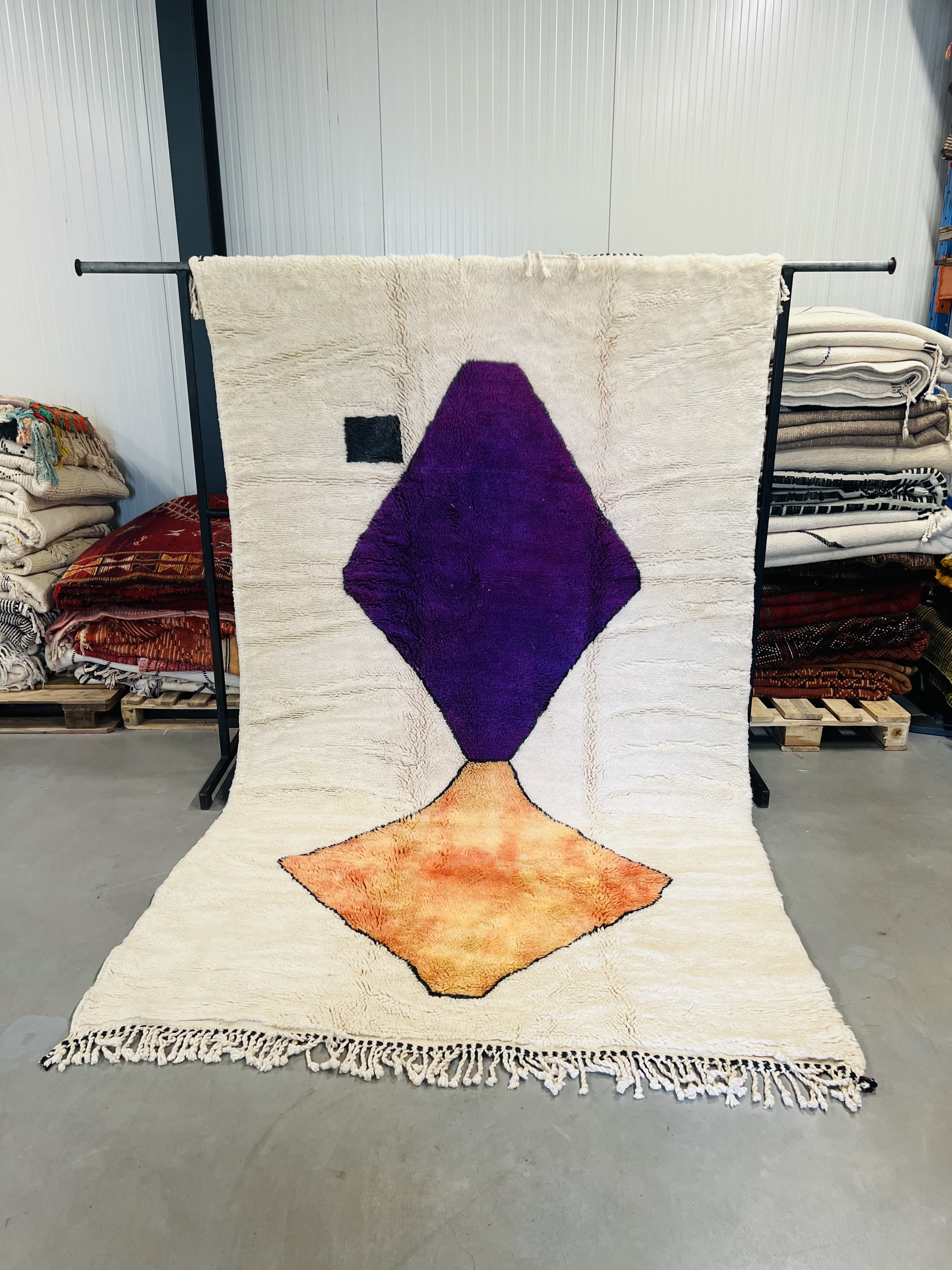 Beni Mrirt Rug 286 x 171 - Moroccan Beni Ouarain rug