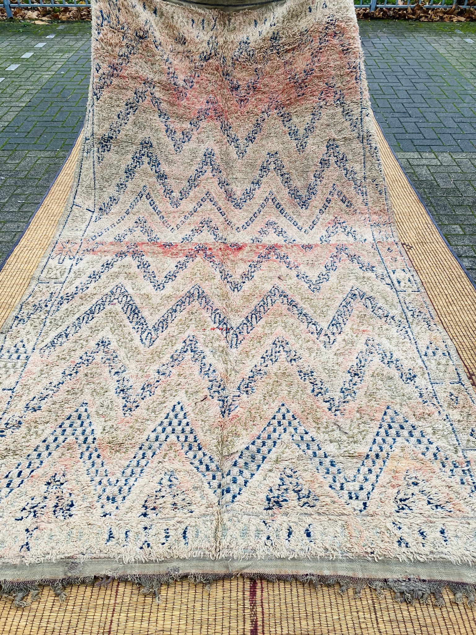 Talsint Vintage Rug 326 x 186 - Moroccan Beni Ouarain rug