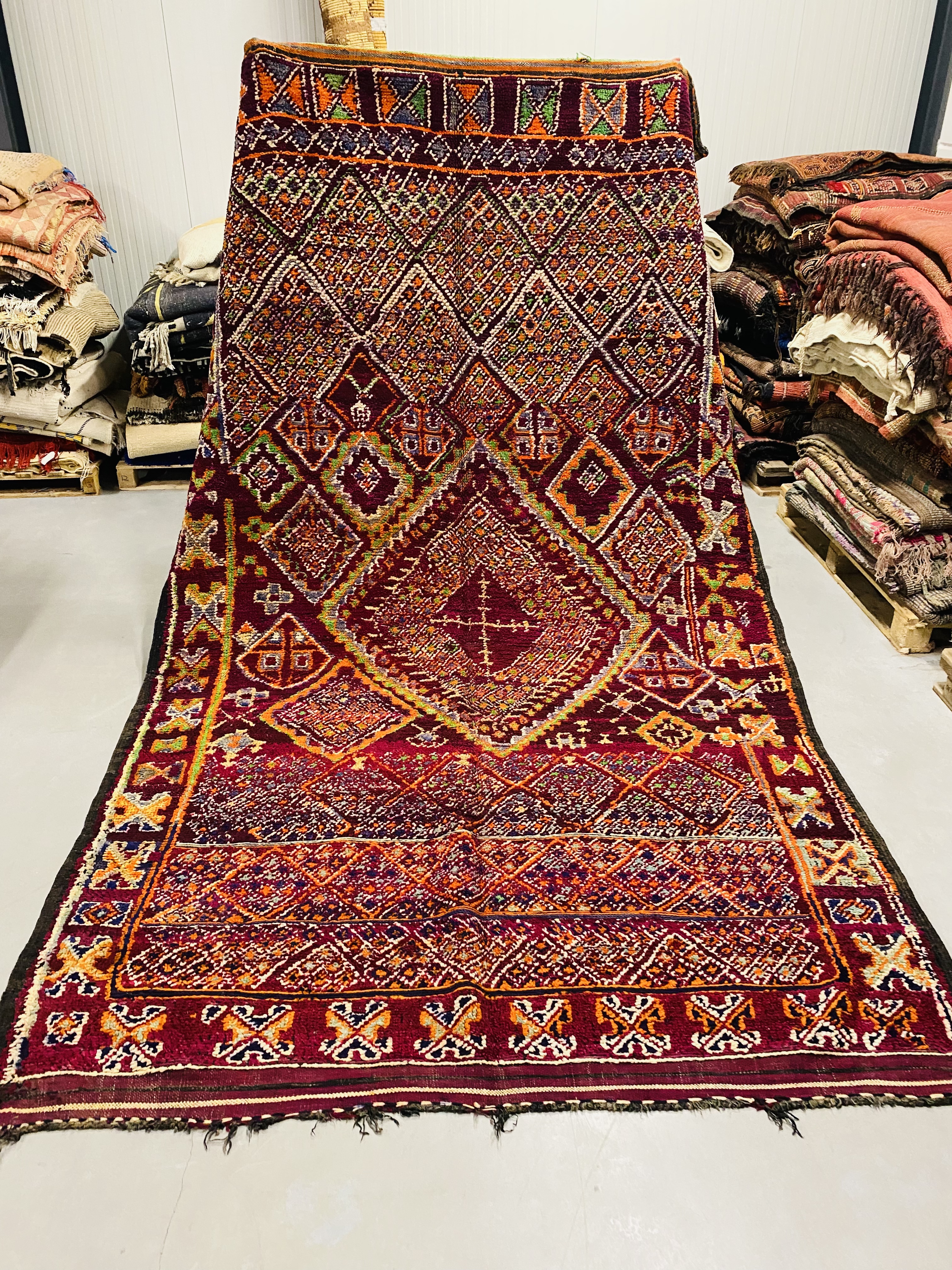 Beni Mguild Rug 347 x 207 - Moroccan Beni Ouarain rug