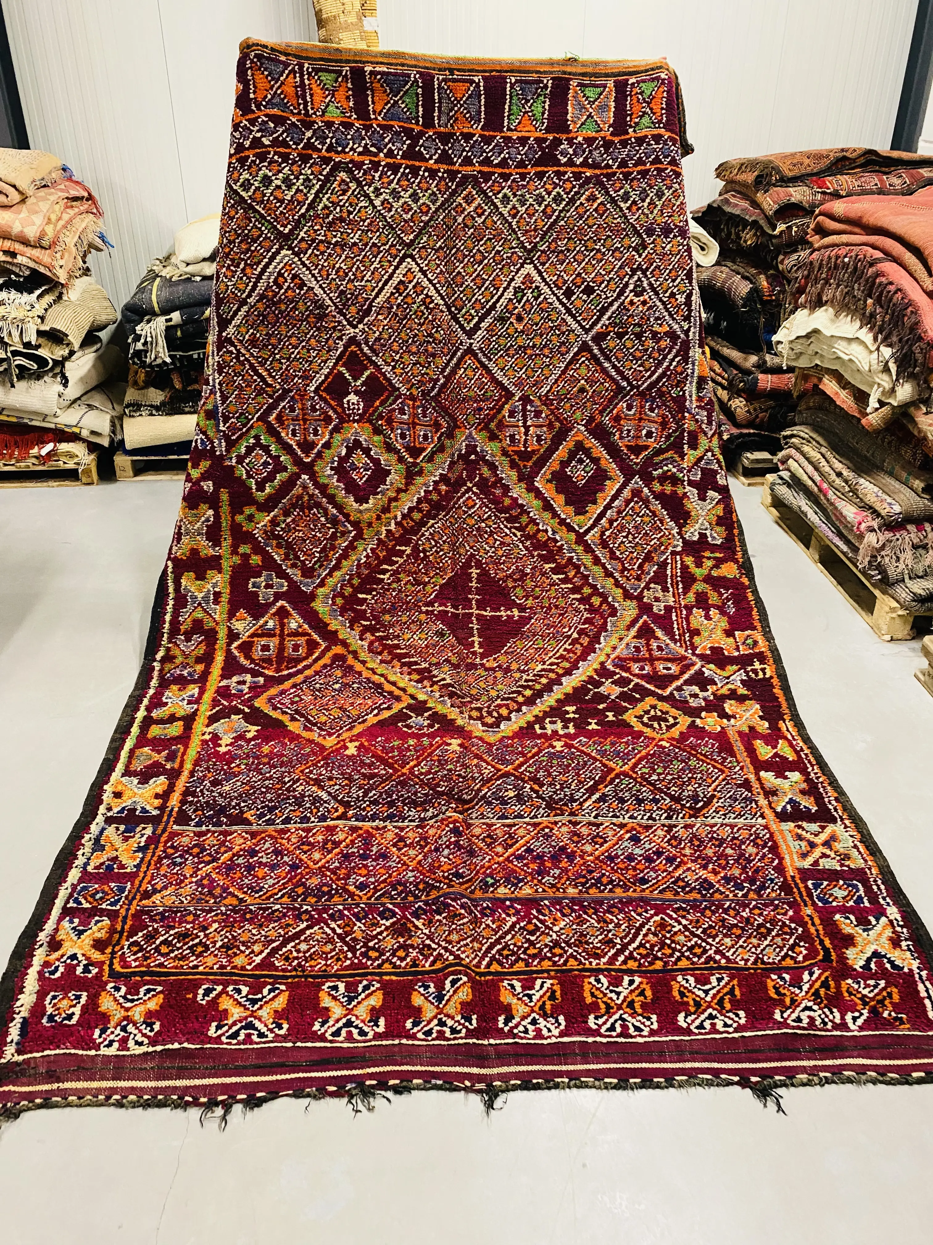 Beni Mguild Rug 347 x 207 - Moroccan Beni Ouarain rug