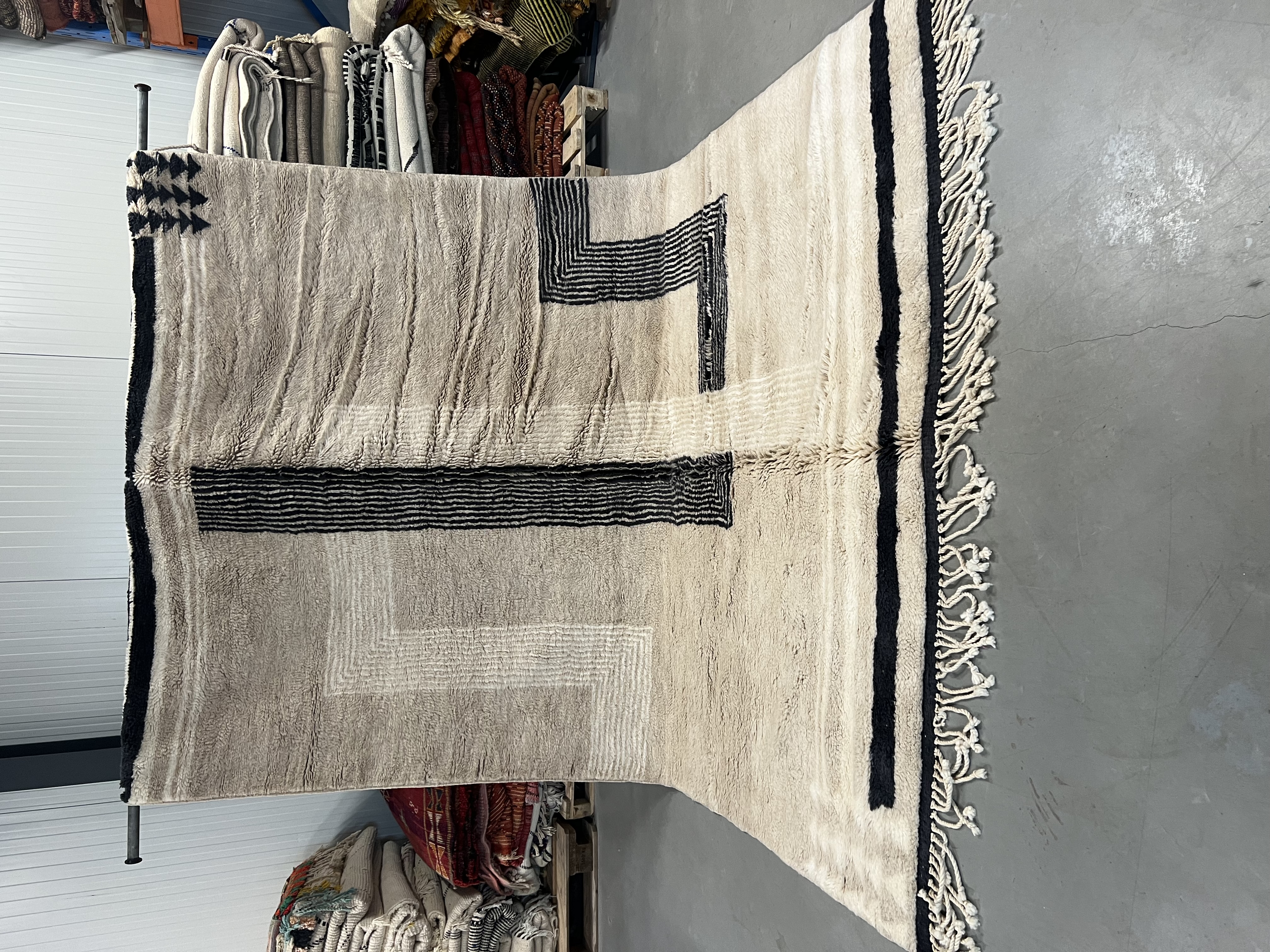 Beni Mrirt Rug 324 x 214 - Moroccan Beni Ouarain rug