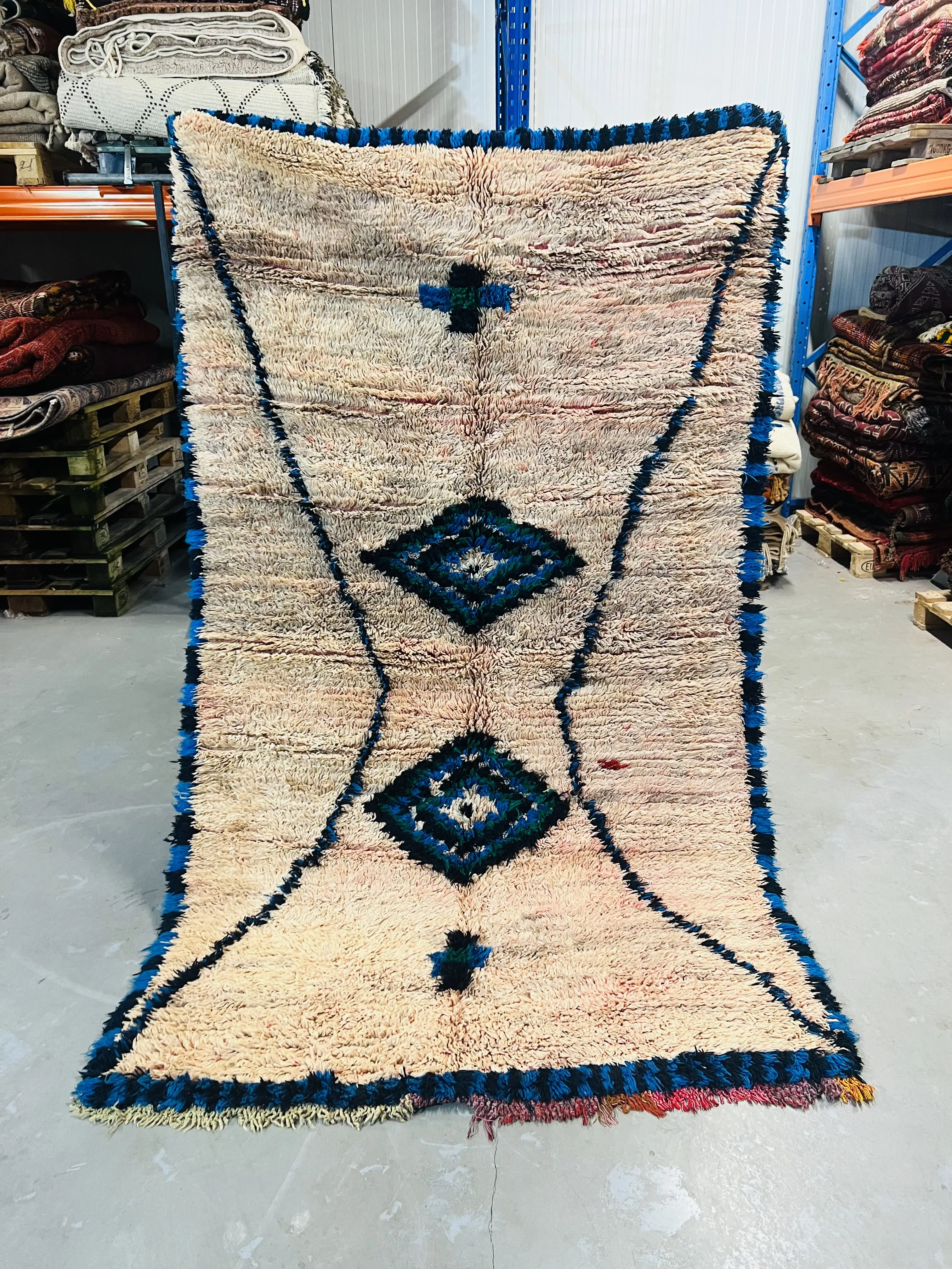 Vintage Azilal Rug 235 x 140 - Moroccan Beni Ouarain rug