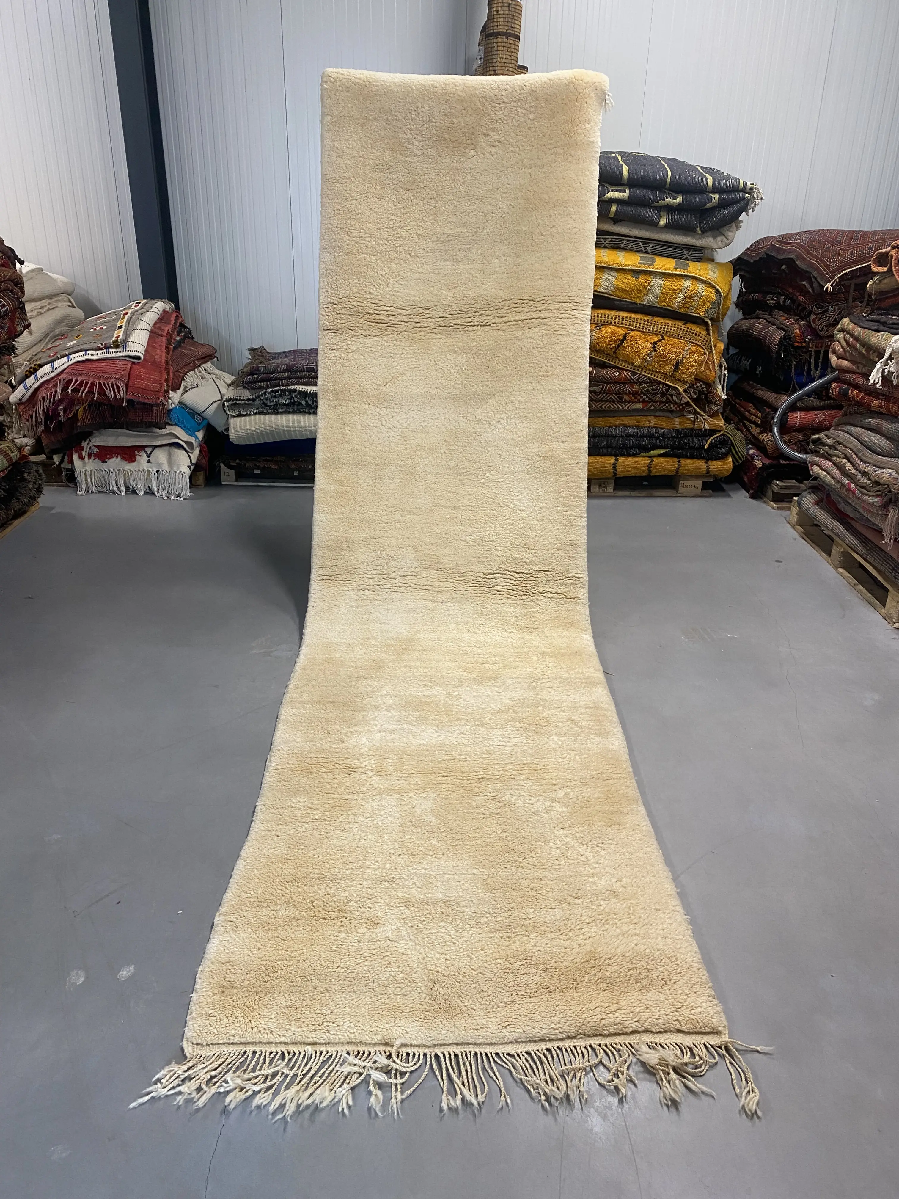 Beni Mrirt Runner 395 x 107 - Moroccan Beni Ouarain rug