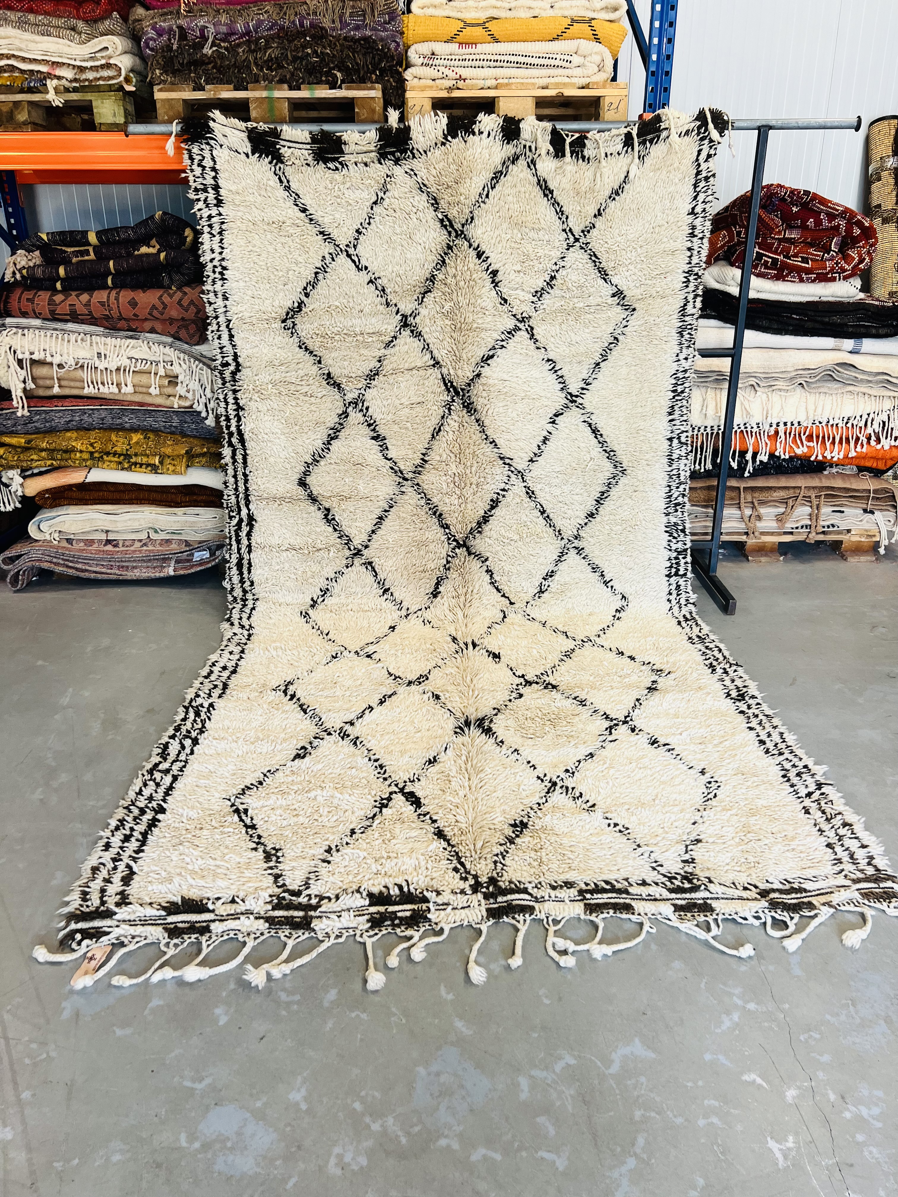 Vintage Beni Ouarain 340 x 180 - Moroccan Beni Ouarain rug