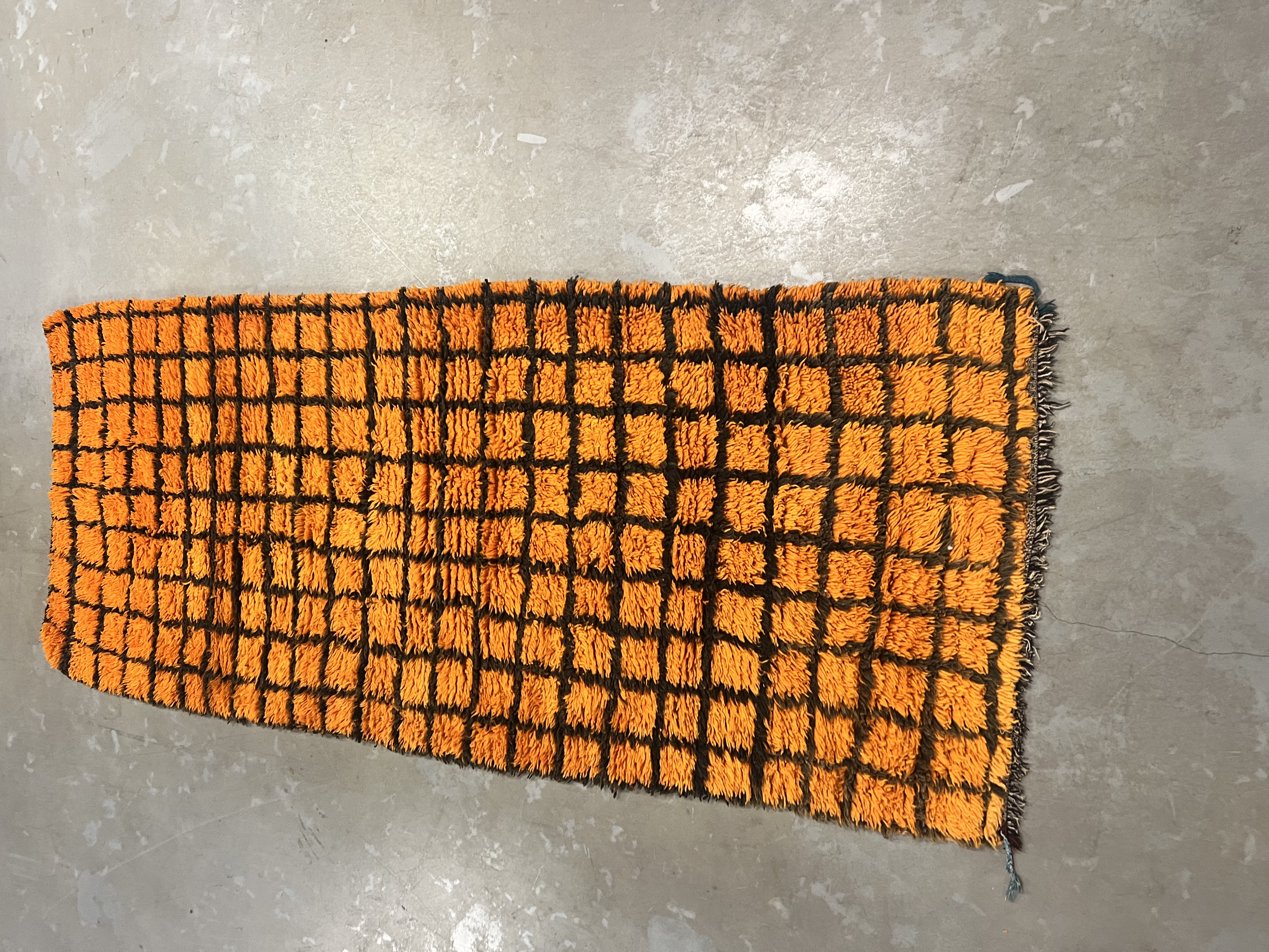 Vintage Azilal Runner 241 x 110 - Moroccan Beni Ouarain rug