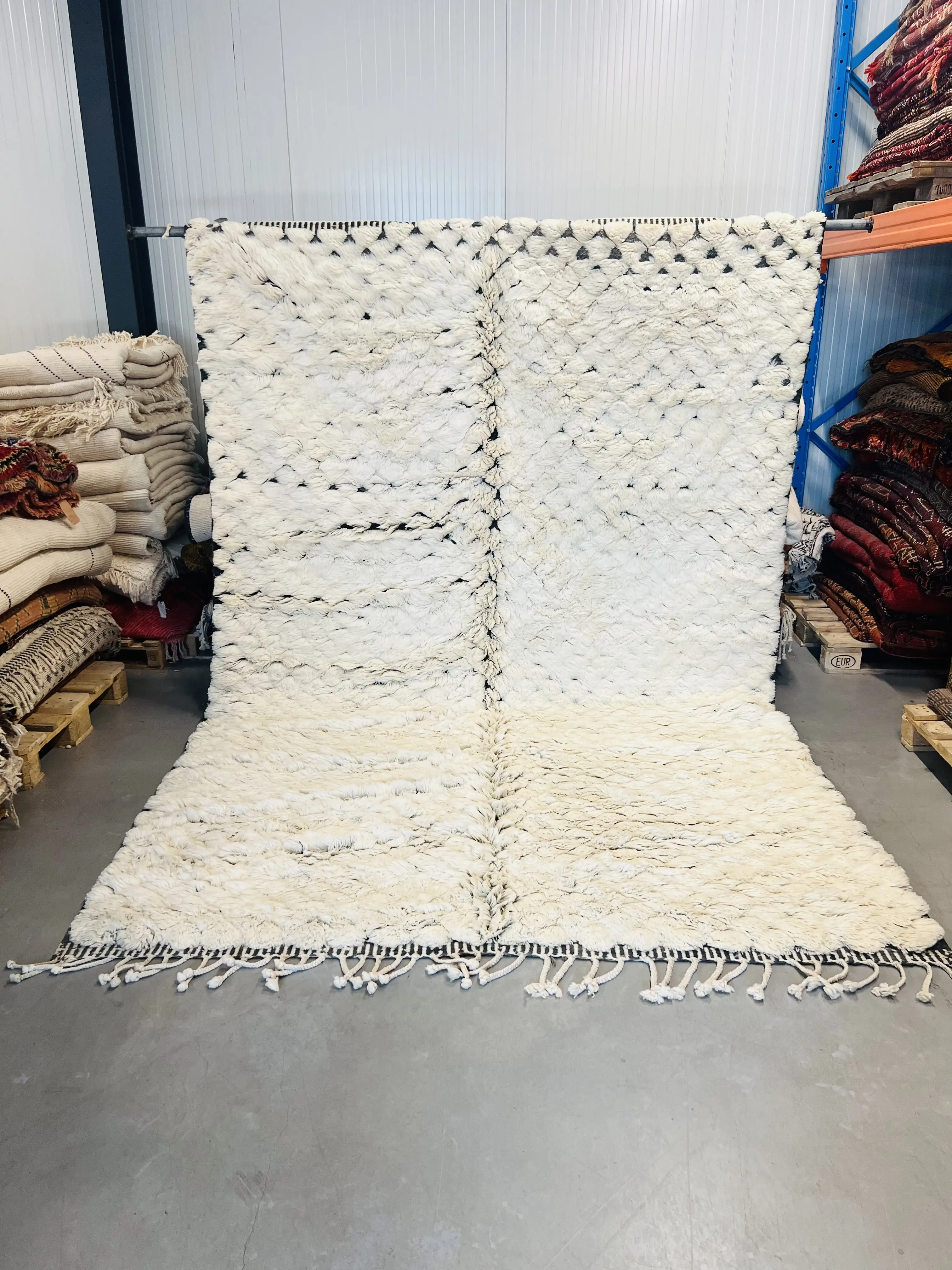 Beni Mrirt Rug 318 x 216 - Moroccan Beni Ouarain rug