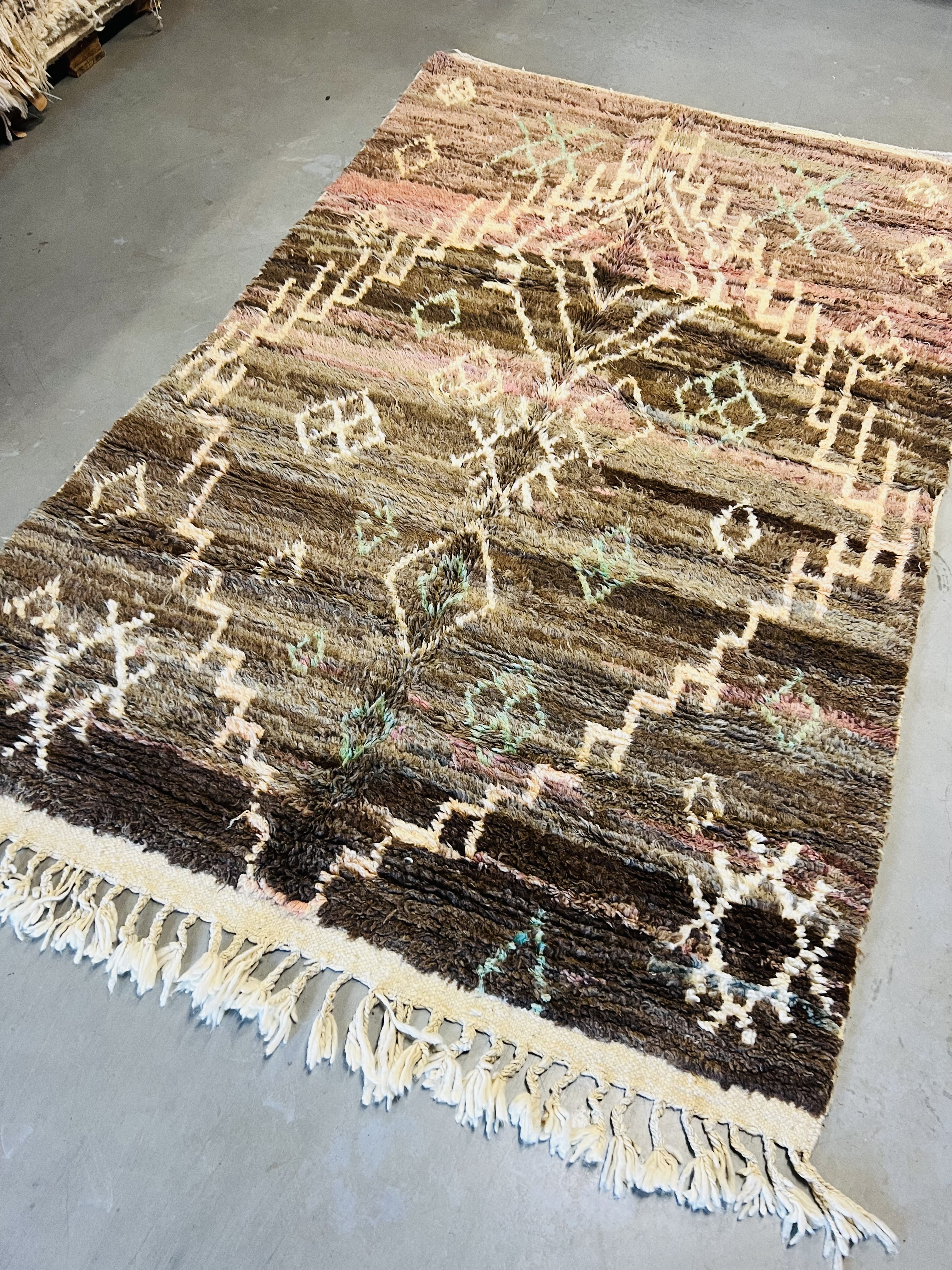 Authentic Beni Ouarain Rug 260 x 143 - Moroccan Beni Ouarain rug