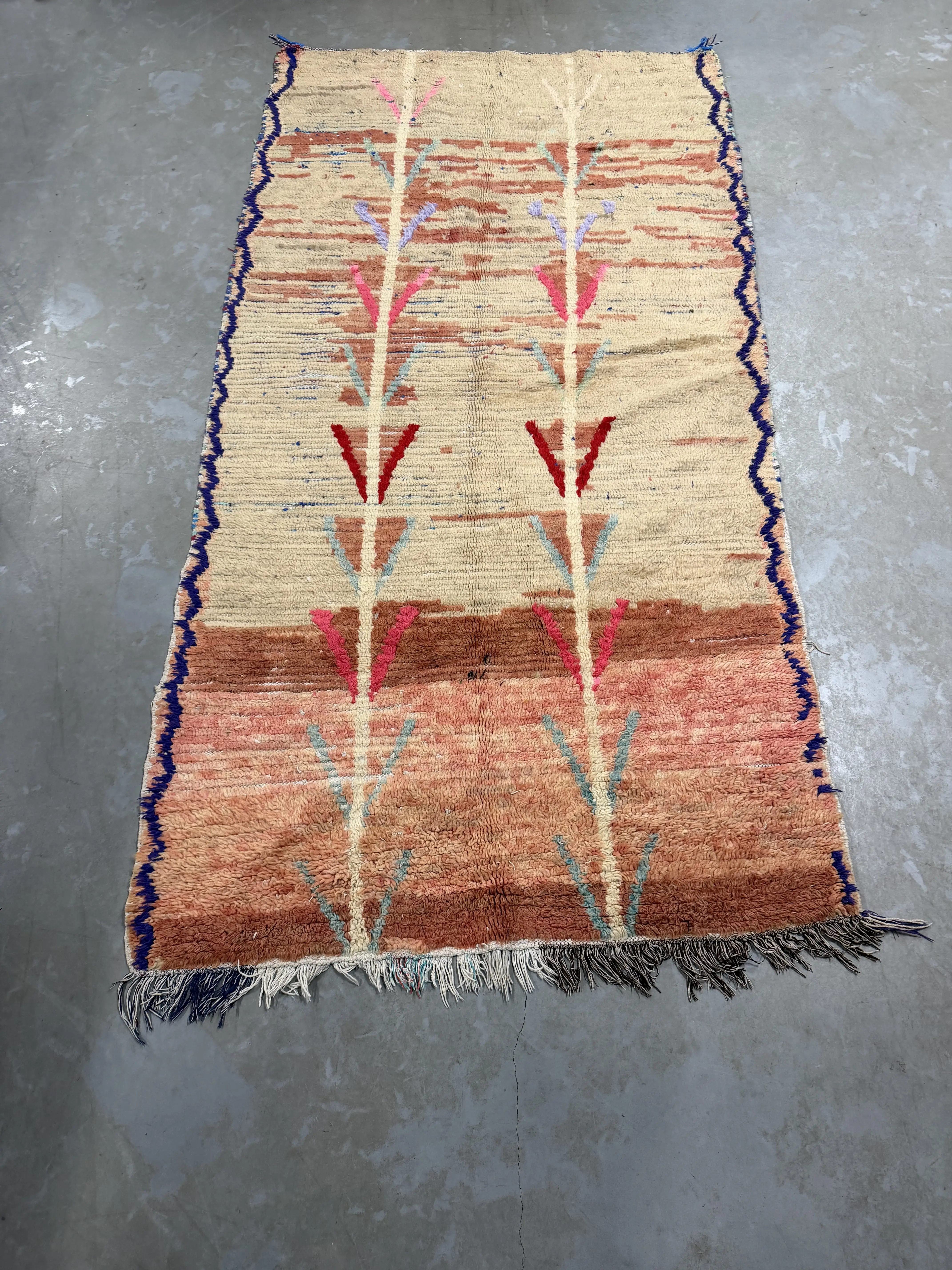 Vintage Azilal Rug 255 x 135 - Moroccan Beni Ouarain rug