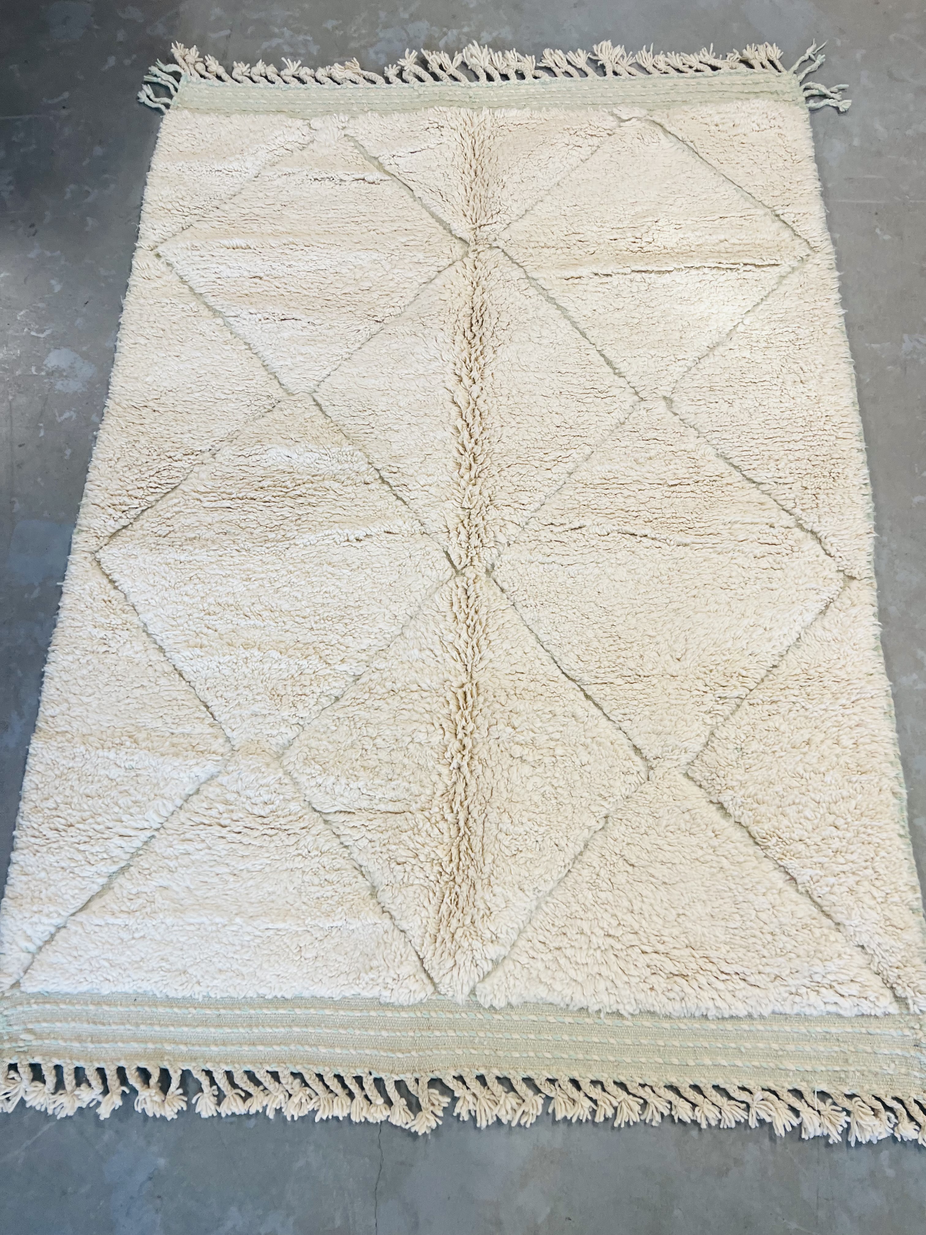 Modern Beni Ouarain Rug 244 x 174 - Moroccan Beni Ouarain rug